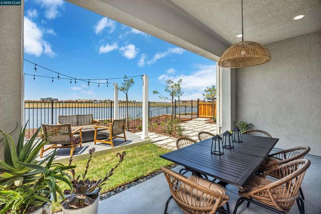 17429 Bushwick Lane, Lathrop, CA 95330