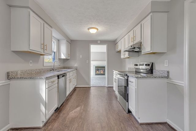 801 Lexington Dr, Hopewell Twp, PA 15001