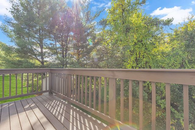 801 Lexington Dr, Hopewell Twp, PA 15001