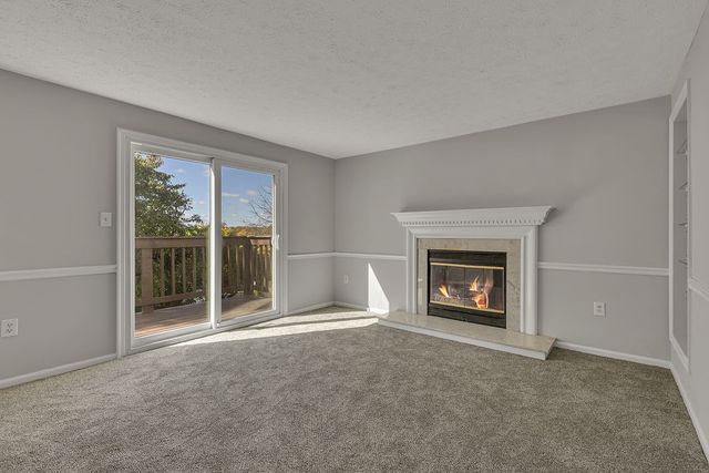 801 Lexington Dr, Hopewell Twp, PA 15001