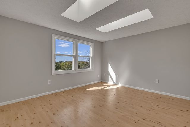 801 Lexington Dr, Hopewell Twp, PA 15001