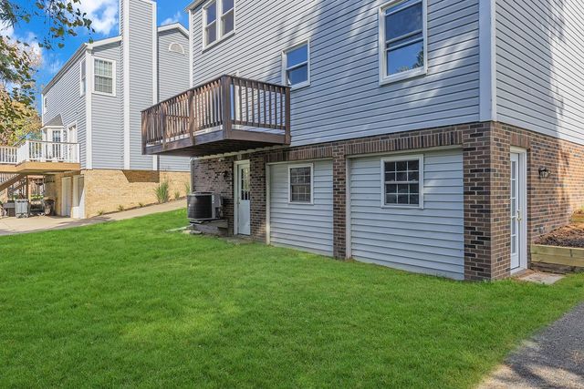 801 Lexington Dr, Hopewell Twp, PA 15001