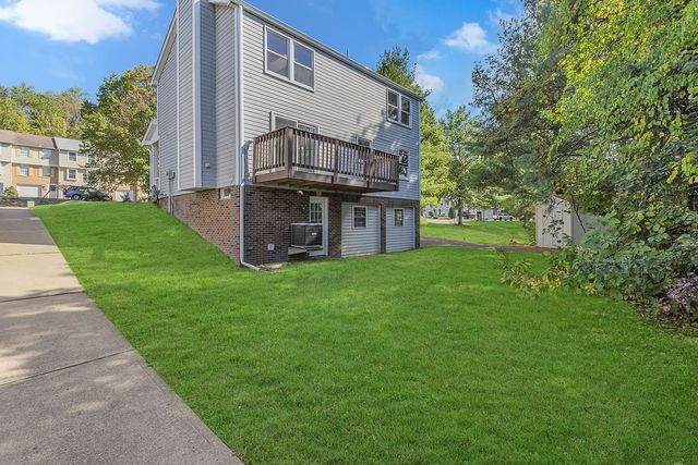 801 Lexington Dr, Hopewell Twp, PA 15001