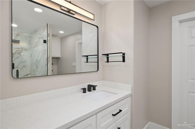 2008 Robin Avenue, Mcallen, TX 78504