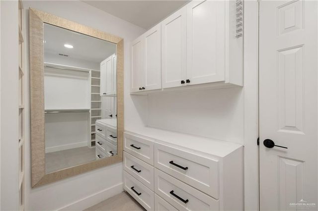 2008 Robin Avenue, Mcallen, TX 78504