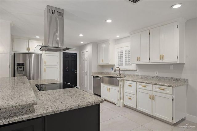 2008 Robin Avenue, Mcallen, TX 78504