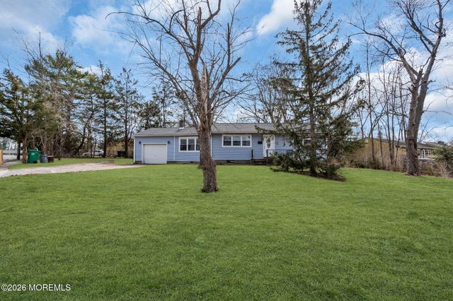 124 Dittmar Drive, Toms River, NJ 08757