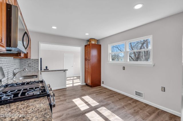 124 Dittmar Drive, Toms River, NJ 08757