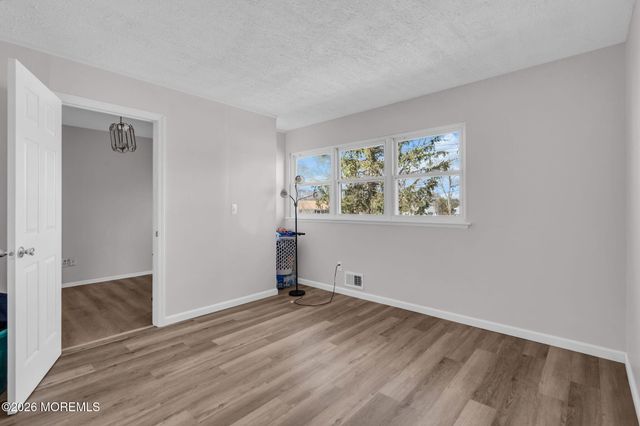 124 Dittmar Drive, Toms River, NJ 08757