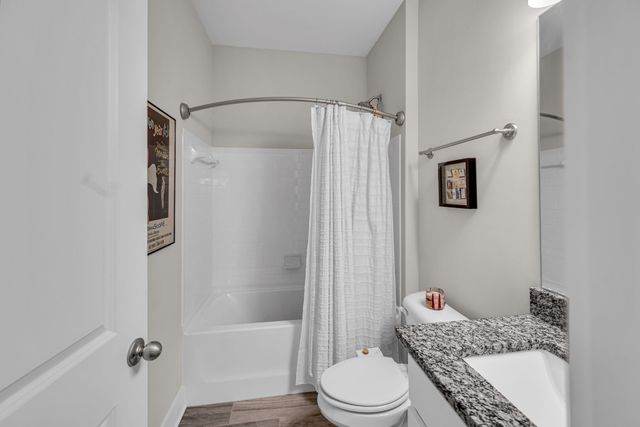 6411 Charlotte Road Cir Apt 307, Nashville, TN 37209