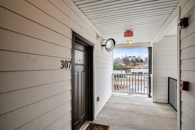 6411 Charlotte Road Cir Apt 307, Nashville, TN 37209