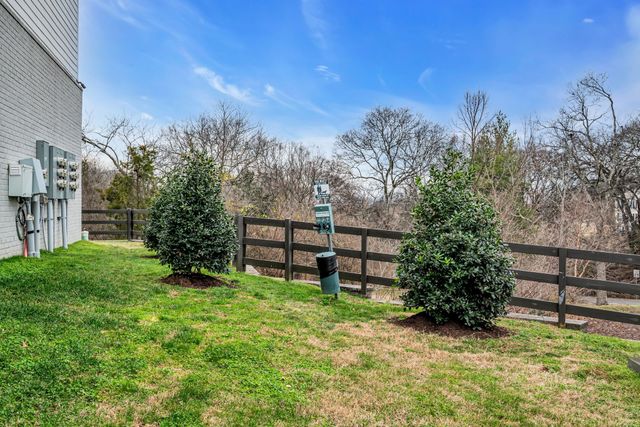 6411 Charlotte Road Cir Apt 307, Nashville, TN 37209