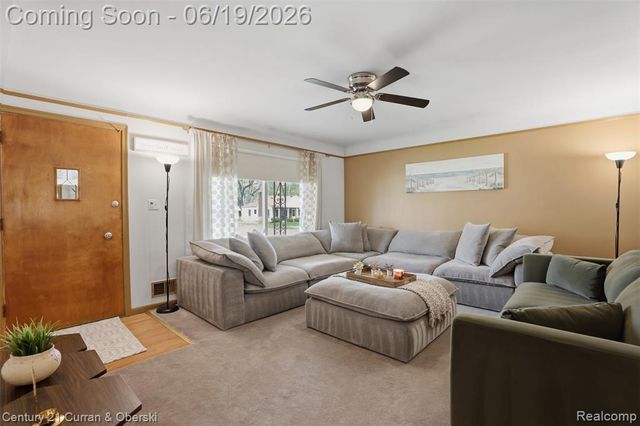 24605 Eton Avenue, Dearborn Heights, MI 48125