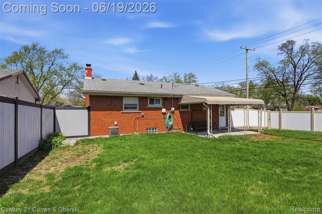 24605 Eton Avenue, Dearborn Heights, MI 48125
