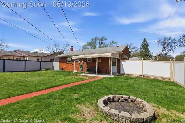 24605 Eton Avenue, Dearborn Heights, MI 48125