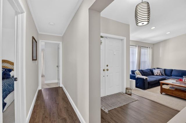9680 NW 10th Court, Plantation, FL 33322
