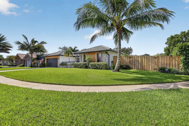 9680 NW 10th Court, Plantation, FL 33322