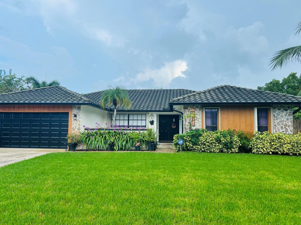 9680 NW 10th Court, Plantation, FL 33322