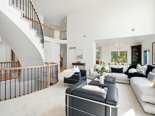 10583 Serengeti Drive, Lone Tree, CO 80124