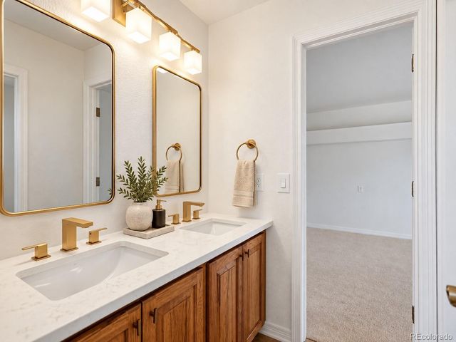 10583 Serengeti Drive, Lone Tree, CO 80124