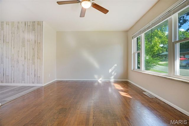 135 Appletree Lane, Glen Carbon, IL 62034