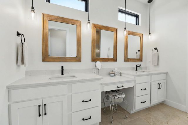 3638 N Bristol Ct, Wichita, KS 67226