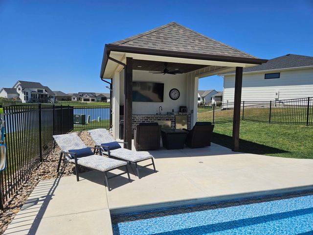 3638 N Bristol Ct, Wichita, KS 67226