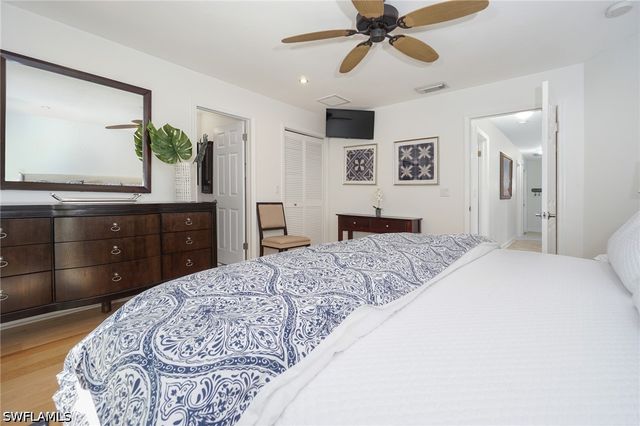 768 96th AVE N, Naples, FL 34108