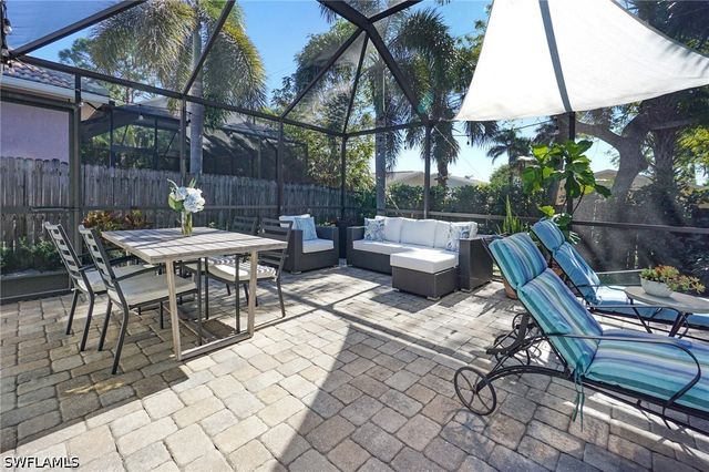 768 96th AVE N, Naples, FL 34108