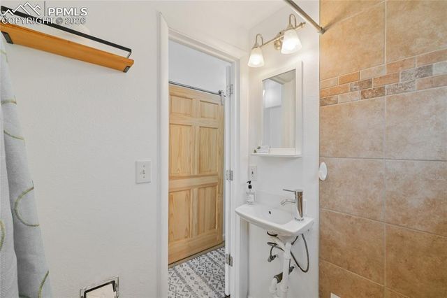 198 Crystal Park Road, Manitou Springs, CO 80829