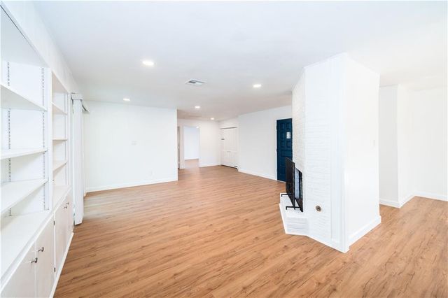 4406 Scottsdale RD, Austin, TX 78721