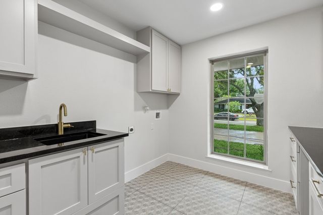 6941 Midcrest Drive, Dallas, TX 75254