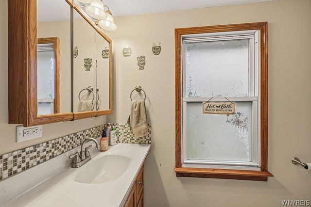 1476 Huth Road, Grand Island, NY 14072