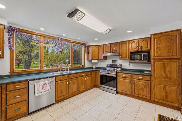 1476 Huth Road, Grand Island, NY 14072