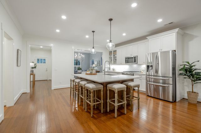 3680 Wilson Avenue, Signal Mountain, TN 37377