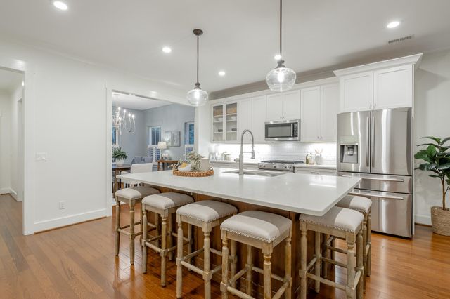 3680 Wilson Avenue, Signal Mountain, TN 37377