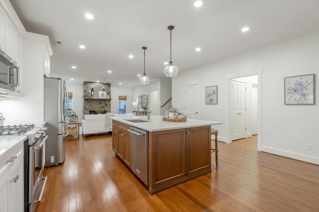3680 Wilson Avenue, Signal Mountain, TN 37377