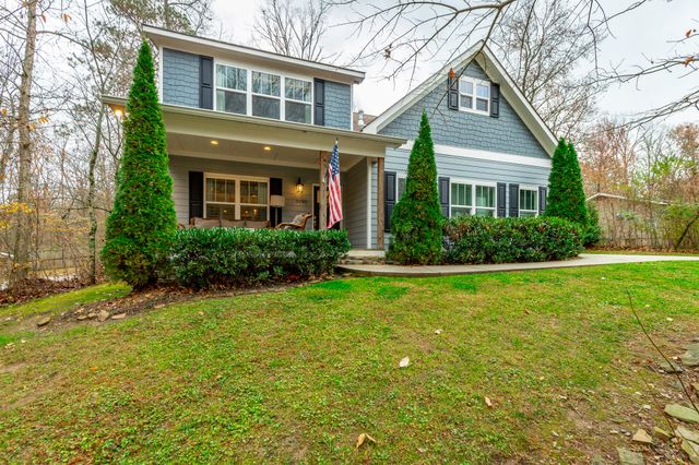 3680 Wilson Avenue, Signal Mountain, TN 37377