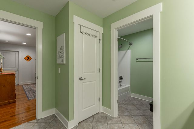 3680 Wilson Avenue, Signal Mountain, TN 37377