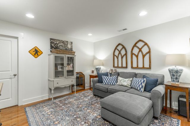 3680 Wilson Avenue, Signal Mountain, TN 37377