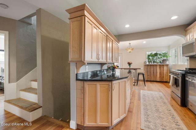 913 E GARDEN AVE, Coeur D'alene, ID 83814