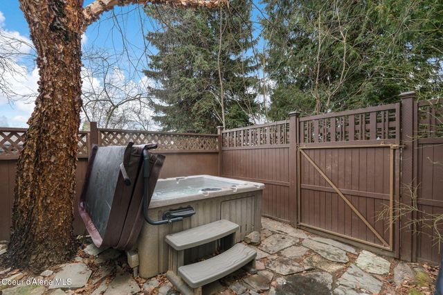 913 E GARDEN AVE, Coeur D'alene, ID 83814