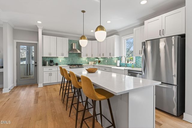 213 Lincoln Court, Raleigh, NC 27610