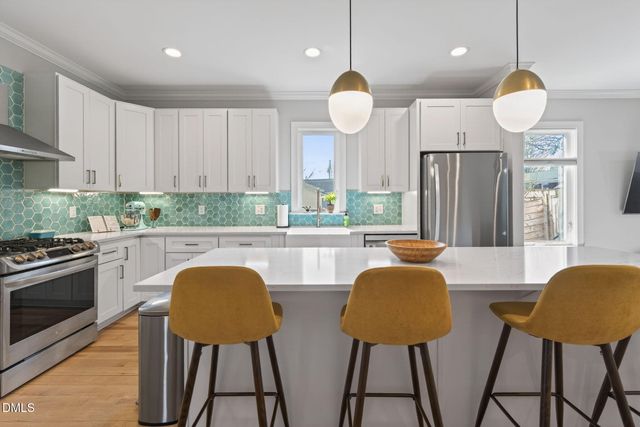 213 Lincoln Court, Raleigh, NC 27610