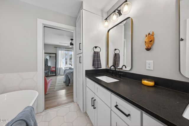 213 Lincoln Court, Raleigh, NC 27610