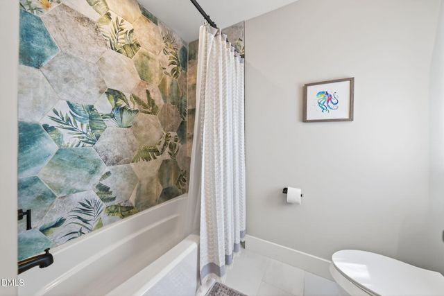 213 Lincoln Court, Raleigh, NC 27610