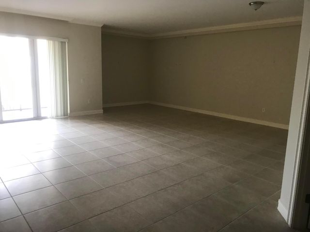 16102 Emerald Estates Drive 212, Weston, FL 33331