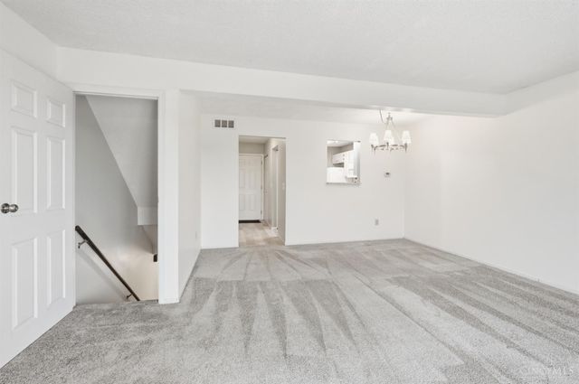 5196 Putters Circle, West Chester, OH 45069