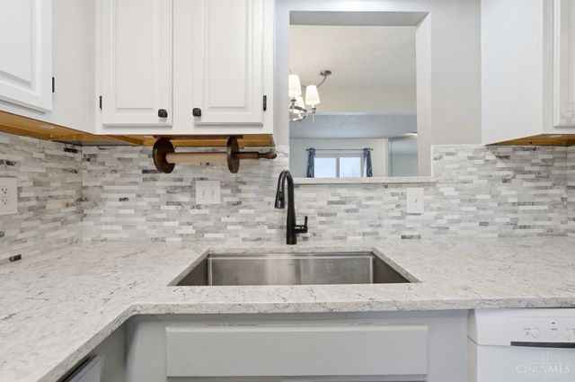 5196 Putters Circle, West Chester, OH 45069