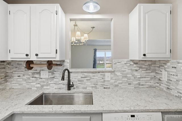 5196 Putters Circle, West Chester, OH 45069